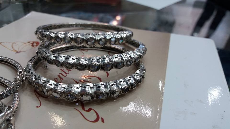 bracelet zemni